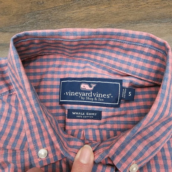 Vineyard Vines Mens Small Whale Shirt Blue Pink Button Down Light Beachy Spring - Picture 6 of 7